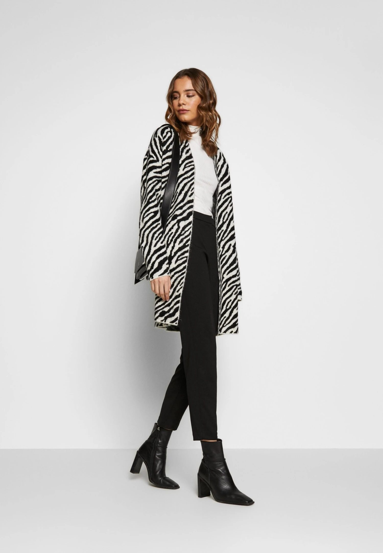 Even&Odd 2 Pack - Top - Off-White/Black - Image 2