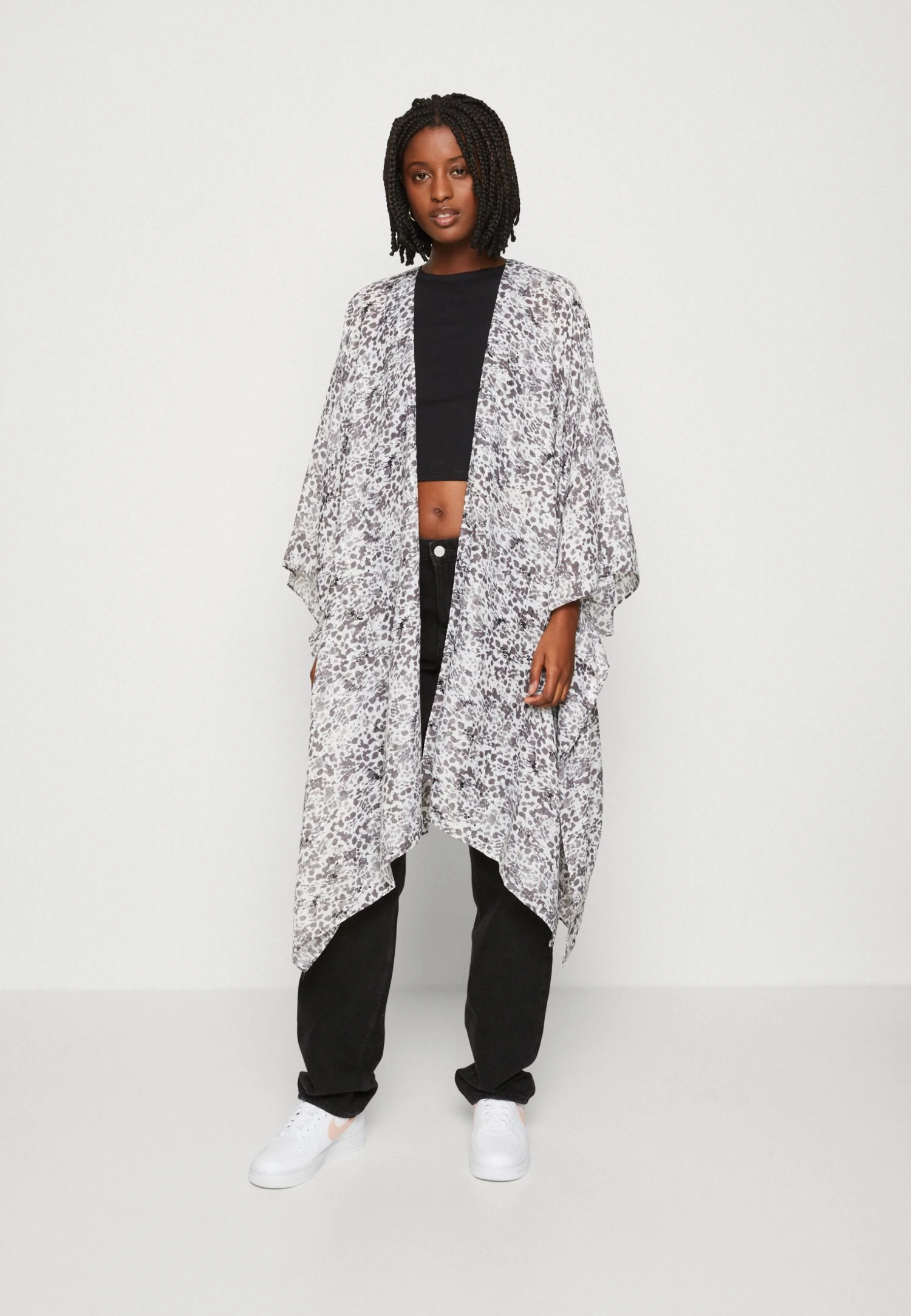 Even&Odd Lichte Jas - Black/White