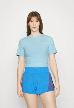 T-Shirt Basic - Light Blue