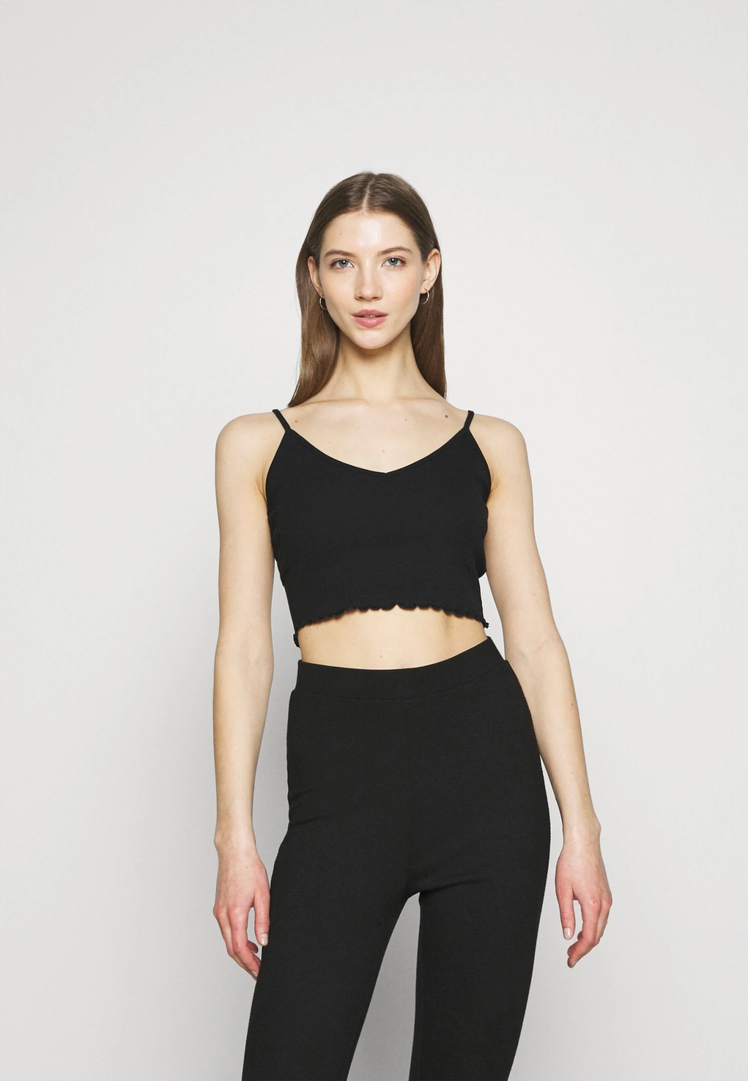 Even&Odd Strappy Lettuce Crop 3 Pack - Top - Black/White/Grey - Image 2